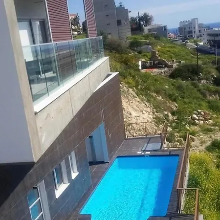 Panthea Deluxe Apts Apartment