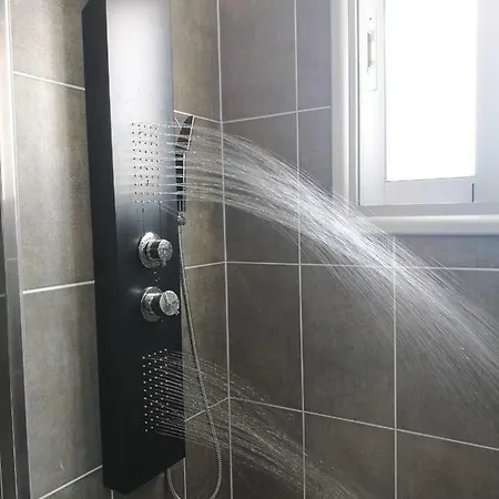דירה Panthea Deluxe Apts