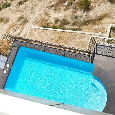 דירה Panthea Deluxe Apts
