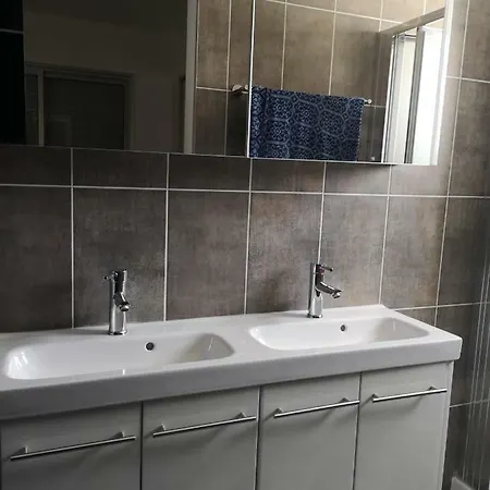 דירה Panthea Deluxe Apts לימסול