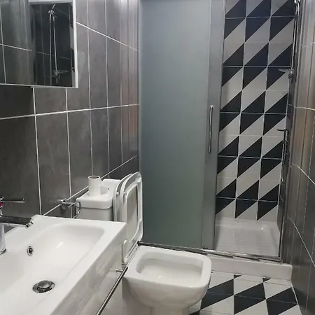 Apartament Panthea Deluxe Apts *